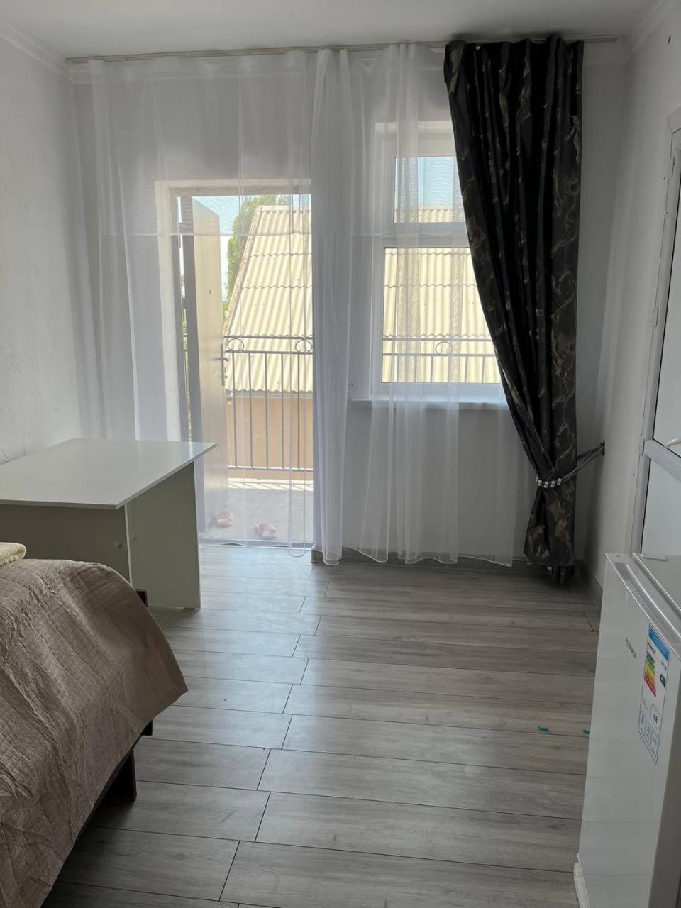 "Bilim" Guest House Tamchy Exteriör bild